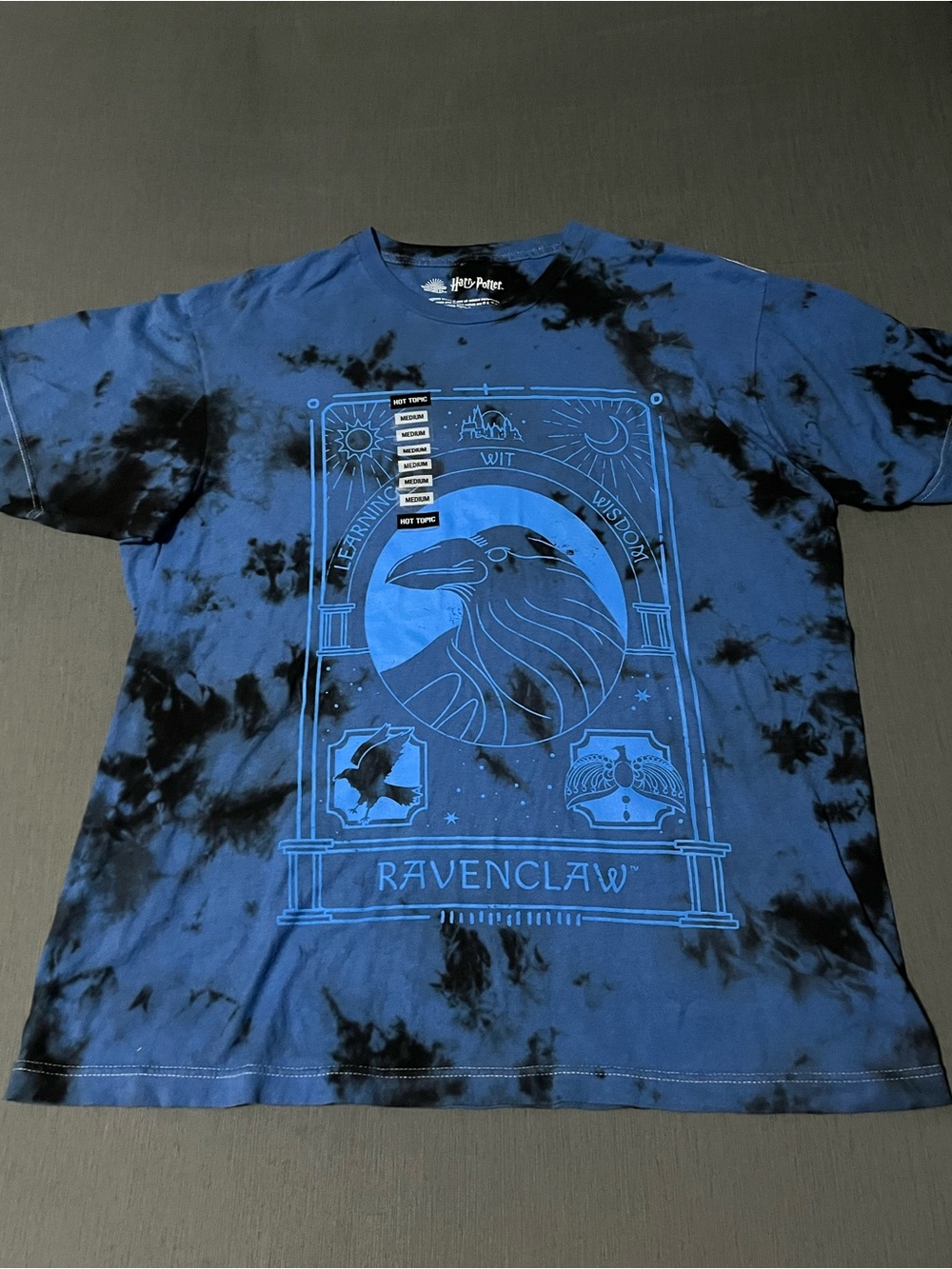 Hot Topic Large Ravenclaw Blue Tie-Dye T-Shirt and Navy Plaid Skirt Set - Picture 15 of 16